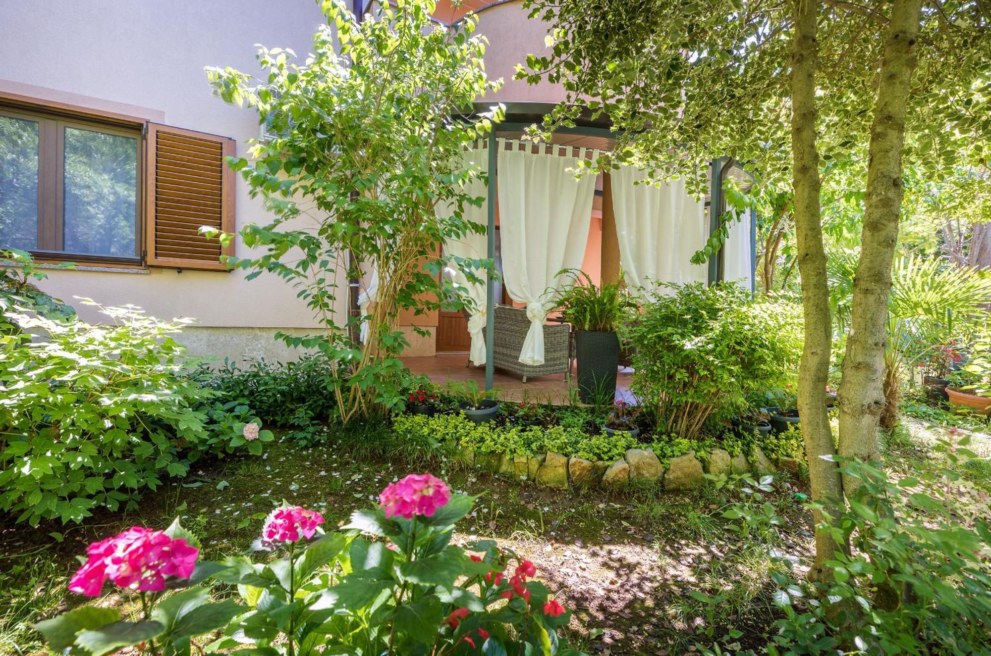 Apartman Gardenia Vinkuran Luaran gambar